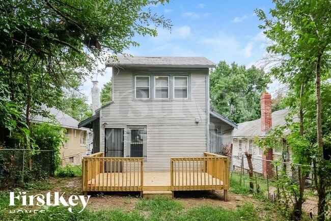 Building Photo - 6220 Tracy Ave