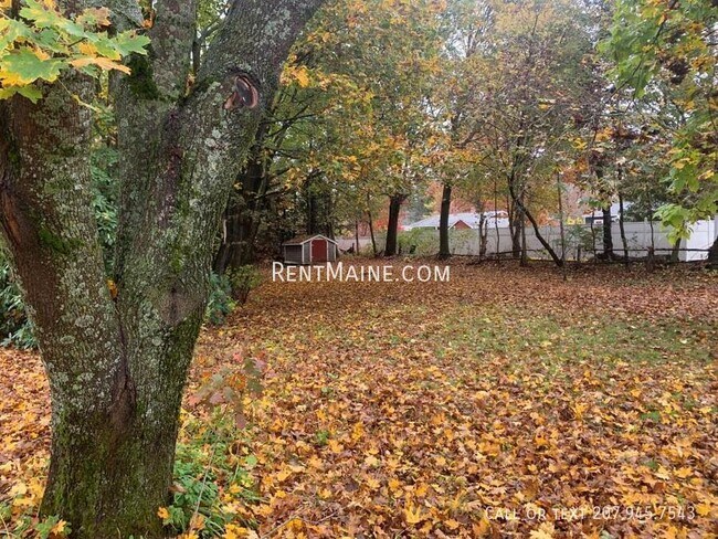 Building Photo - 11 Stillwater Ave