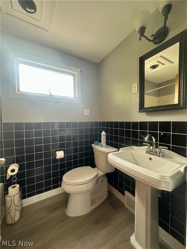 Building Photo - 2992 Eldora Dr