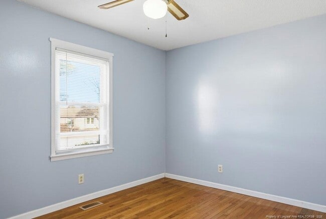 Building Photo - 815 Bedrock Dr