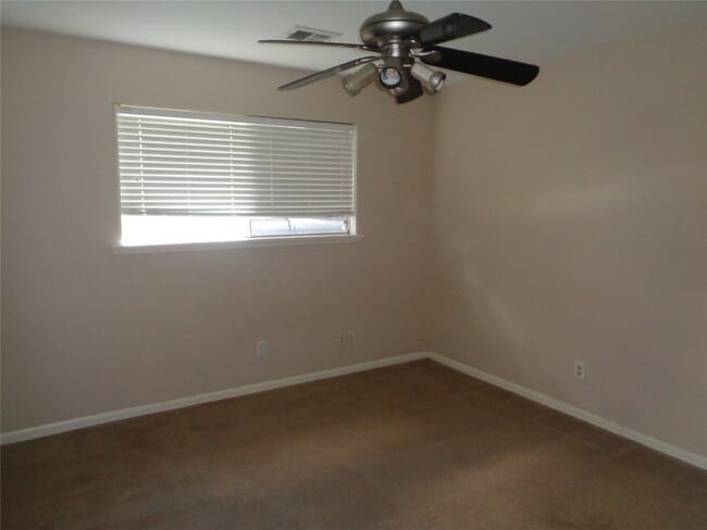 Building Photo - 11215 Mayfield Rd