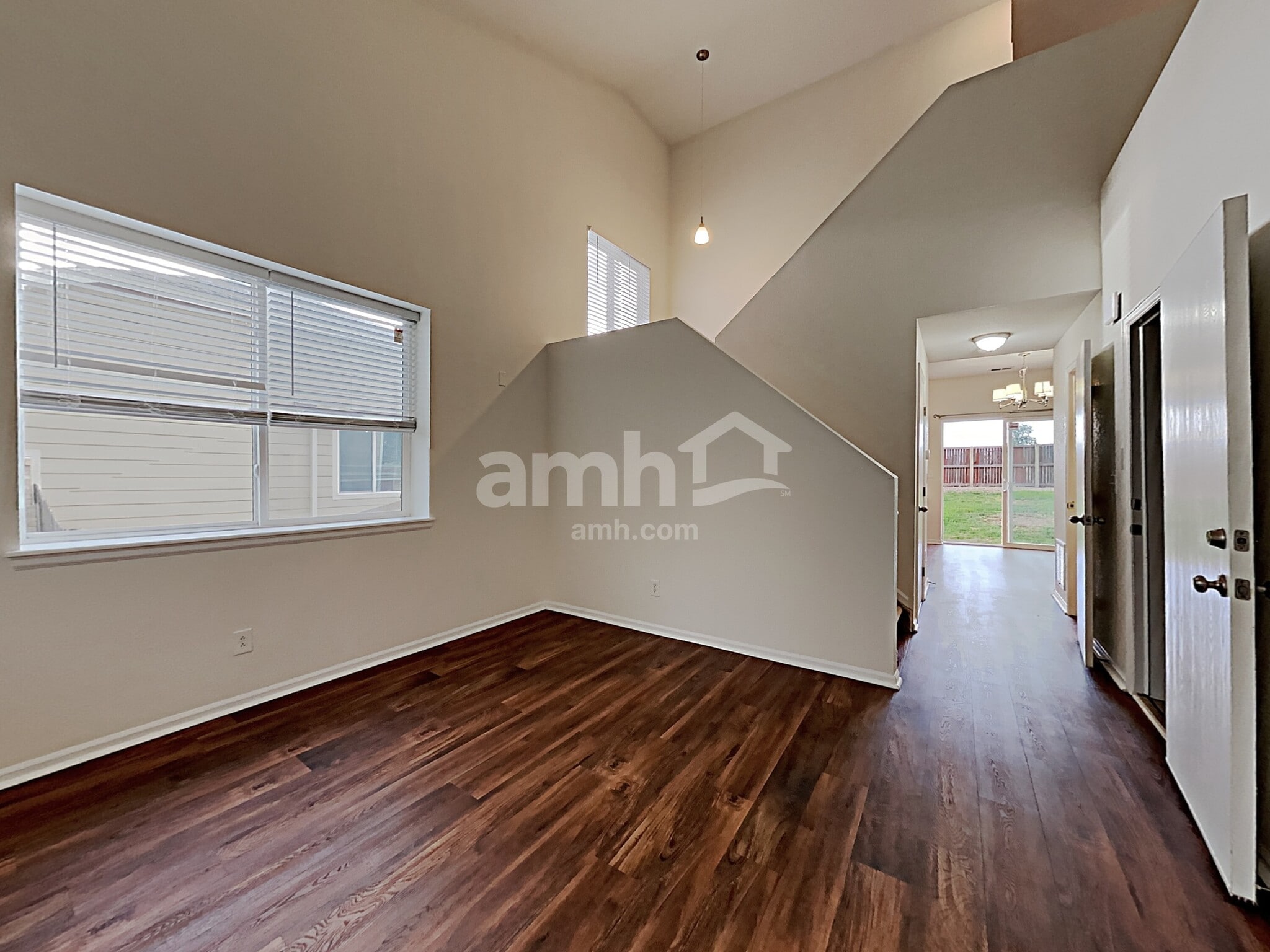 Building Photo - 13812 E 104th Pl