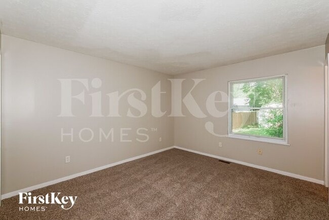 Building Photo - 1022 Woodpointe Dr