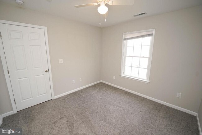 Building Photo - 2007 S Old Mill Dr