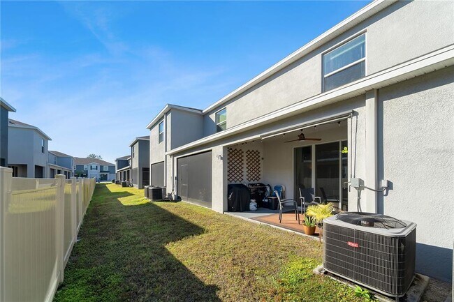 Building Photo - 2916 Peony Pr Ln