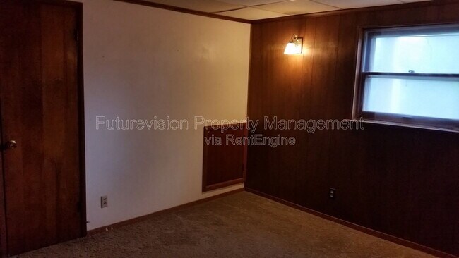 Building Photo - 3710 Kovarik Ln
