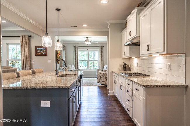 Building Photo - 551 Herons Brook Dr