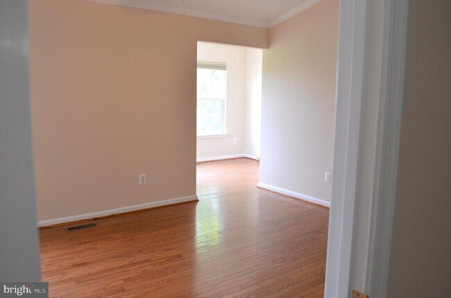 Building Photo - 43090 Sherbrooke Terrace