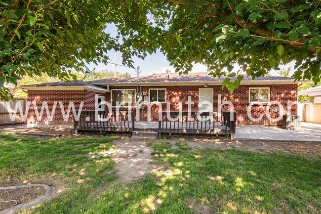 Building Photo - 5856 S 157 W