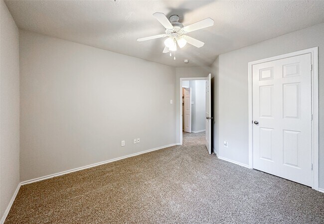 Building Photo - 131 Anise Tree Pl