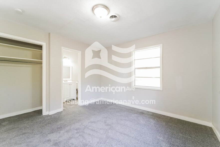 Building Photo - 522 Beaverbrook Dr