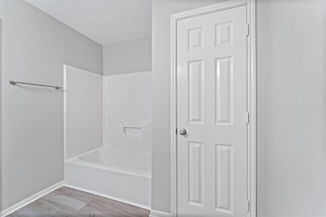 Building Photo - 17043 Macleish Dr