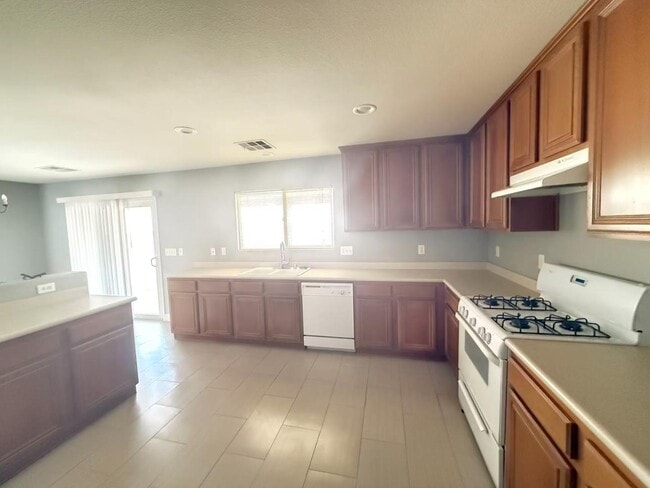 Building Photo - 7548 Hope Valley St