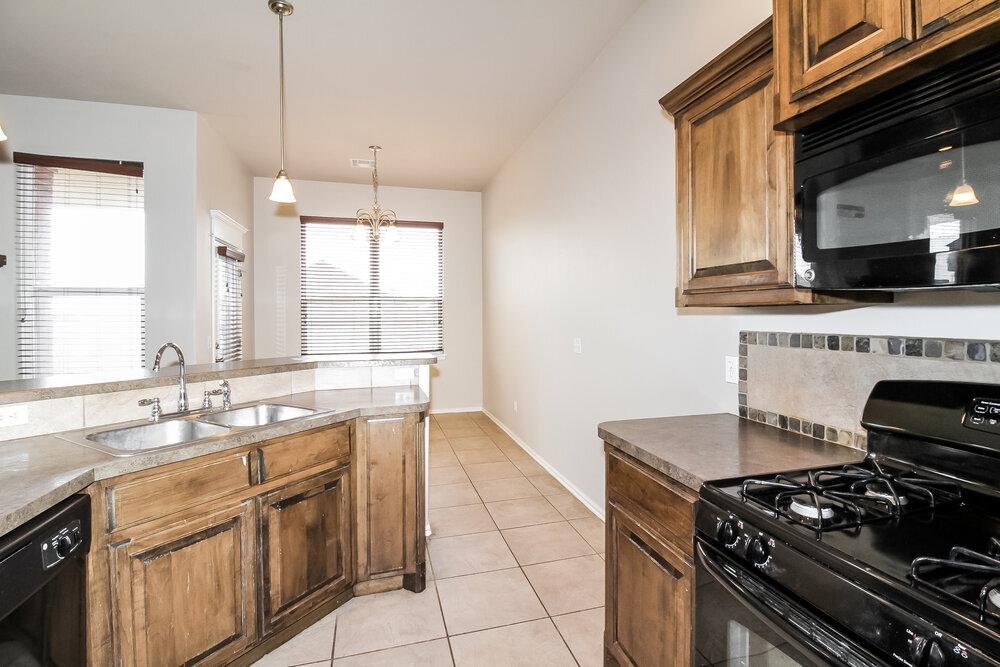 Building Photo - 2004 NE 32nd St