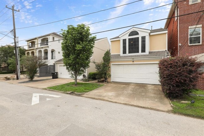 Primary Photo - 903 Knox St