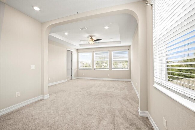 Building Photo - 4667 San Martino Dr