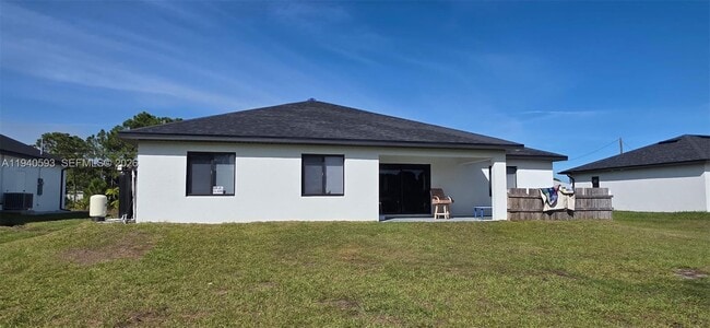 Building Photo - 2615 40th St W