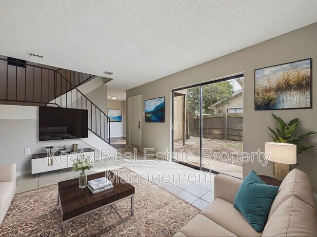 Building Photo - 301 Cougar Ridge