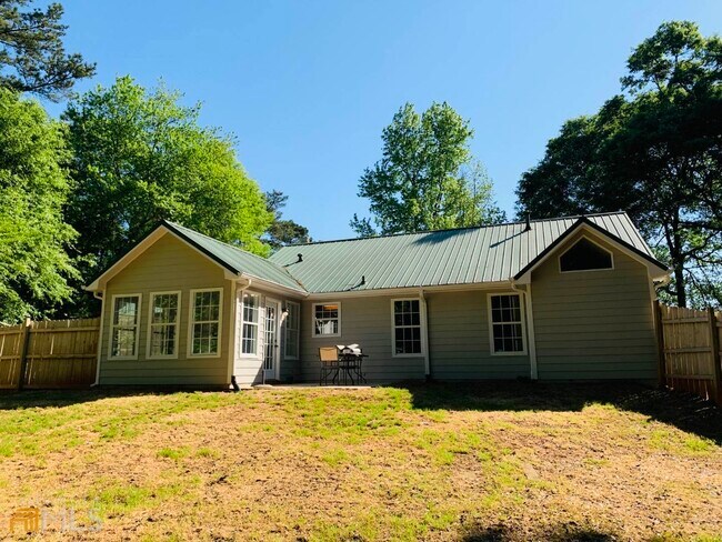 Building Photo - 30 Standing Rock Rd