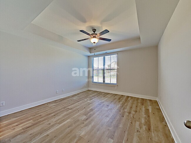 Building Photo - 5137 Jack Byrnes Dr