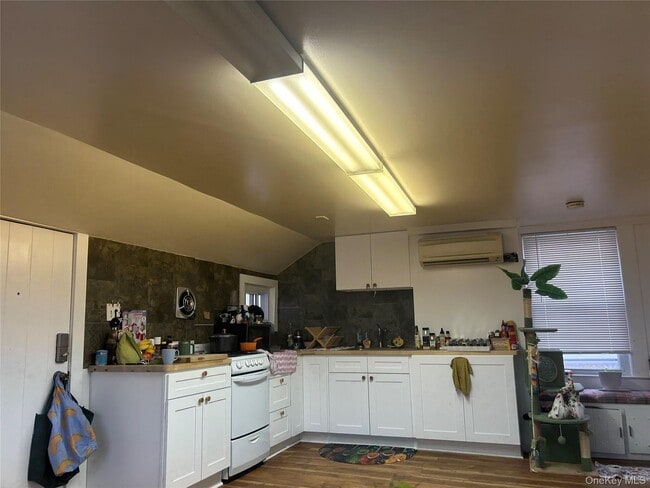 Building Photo - 34 Hoffman St