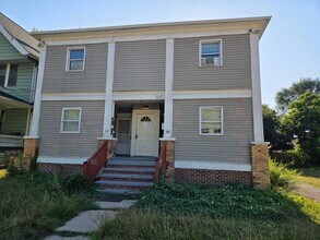Building Photo - 536 E 117th St