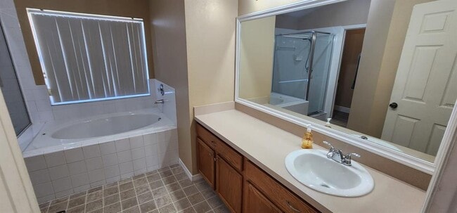 Building Photo - 2734 Eagle Canyon Dr S