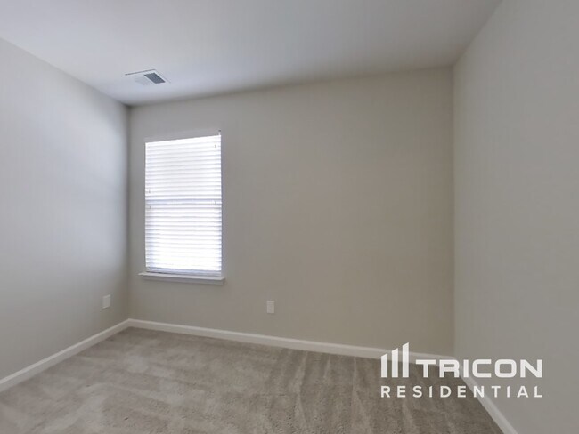 Building Photo - 508 Hickory Leaf Ct
