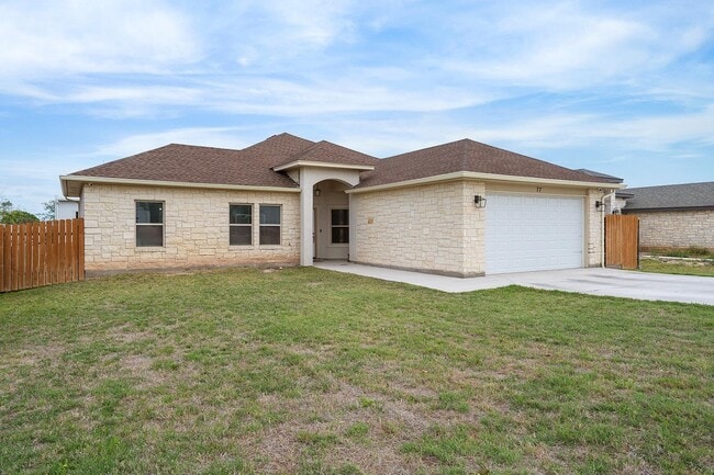 Building Photo - 77 Yvonne Dr