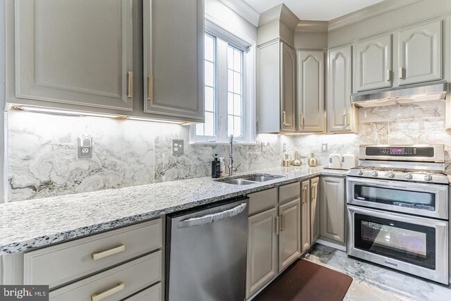 Building Photo - 2213 Herring Creek Dr