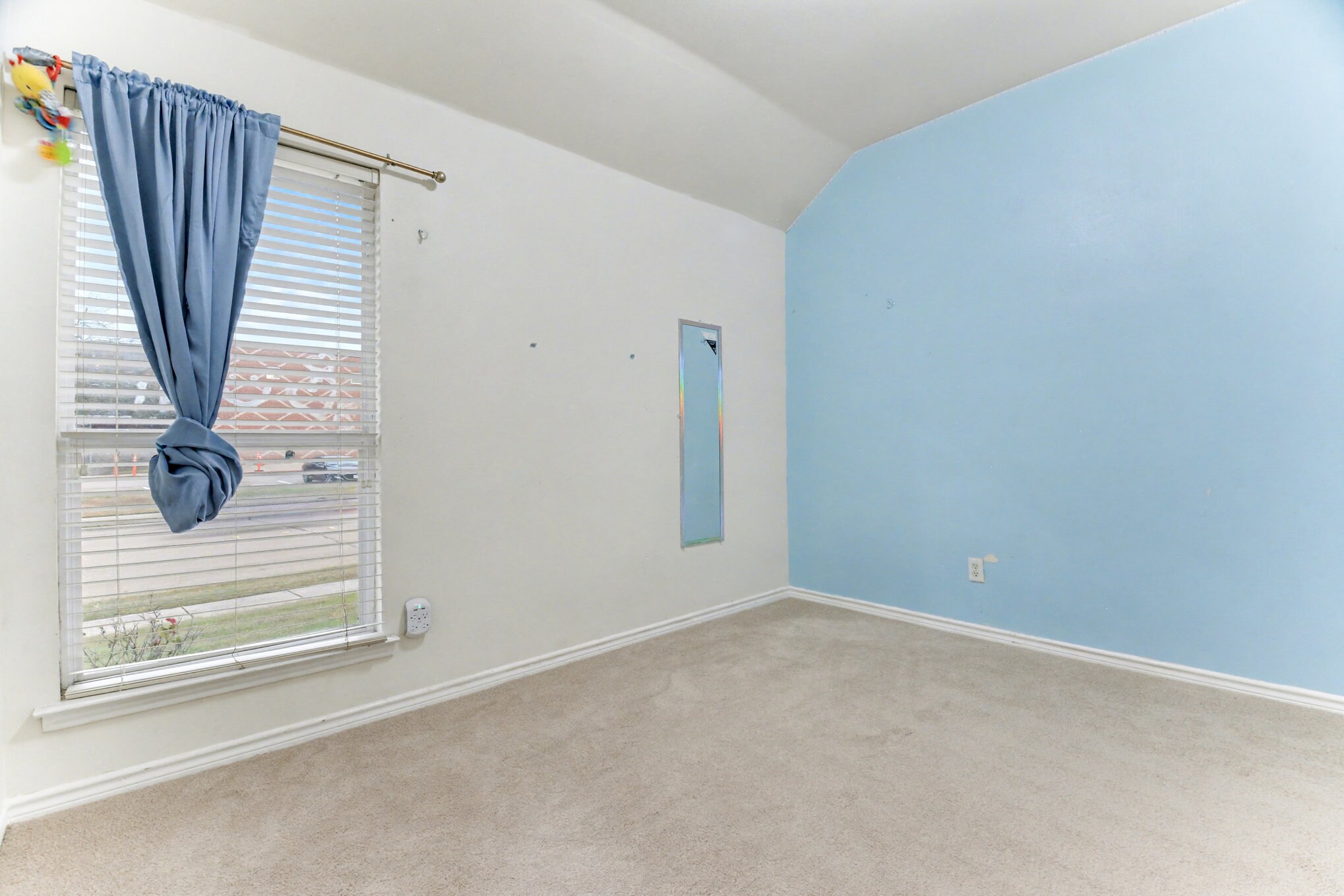 Building Photo - 5474 Golfside Dr