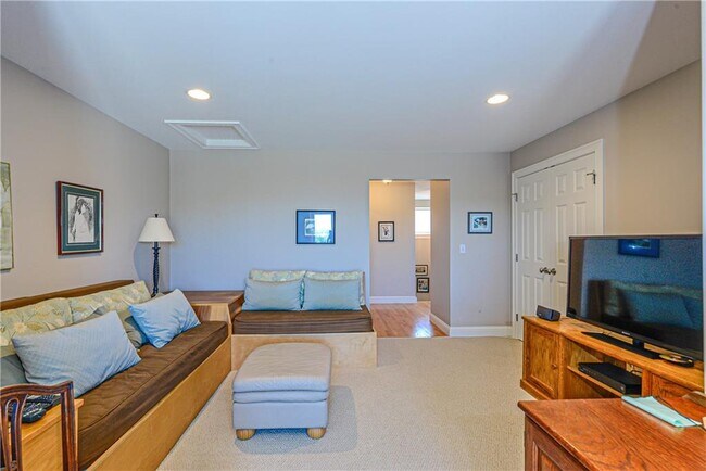 Building Photo - 171 Ferry Landing Cir