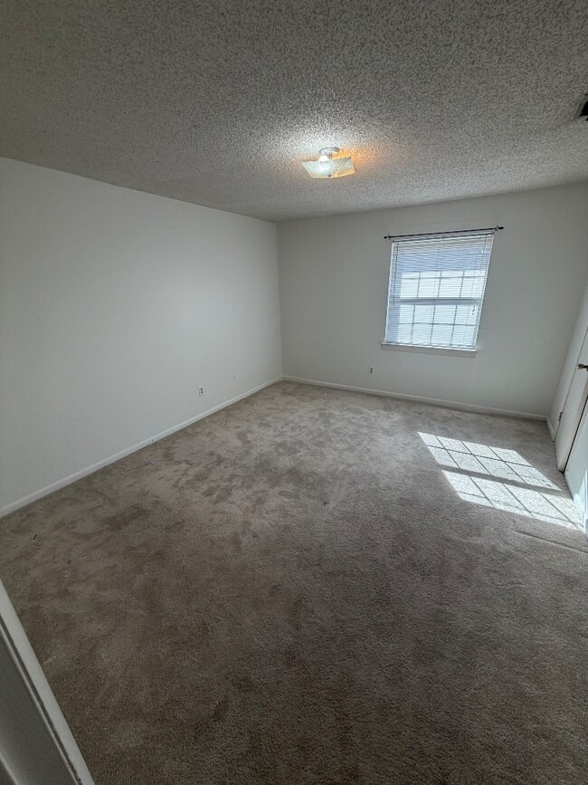 Building Photo - 21 Rivers Point Row