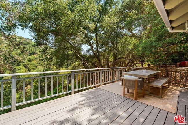 Building Photo - 22760 Chamera Ln
