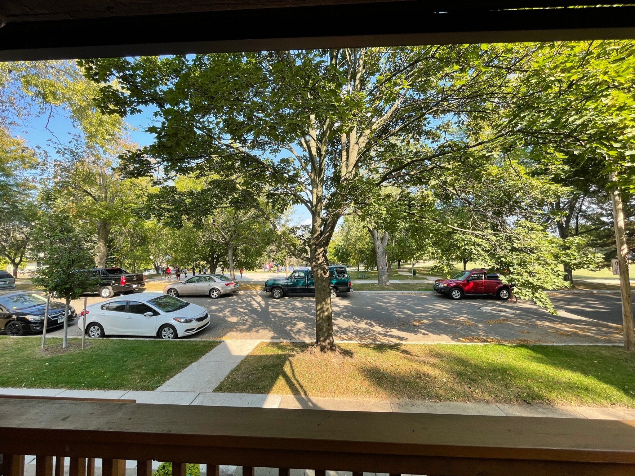 view from porch (coit park) - 735 Livingston Ave NE
