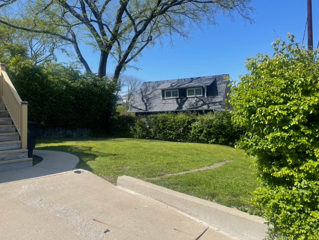 Building Photo - 1718 Linden Ave