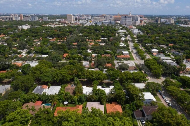 Building Photo - 229 Candia Ave