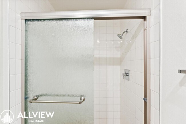 Building Photo - 7572 Amazon Dr