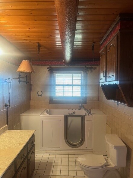 Building Photo - 13721 Old China Spring Rd