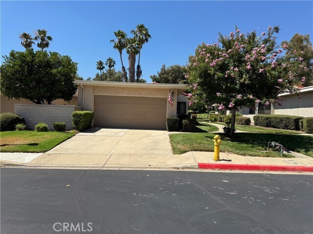Primary Photo - 1021 Pebble Beach Dr