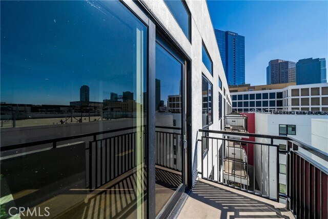 Building Photo - 1234 Wilshire Blvd