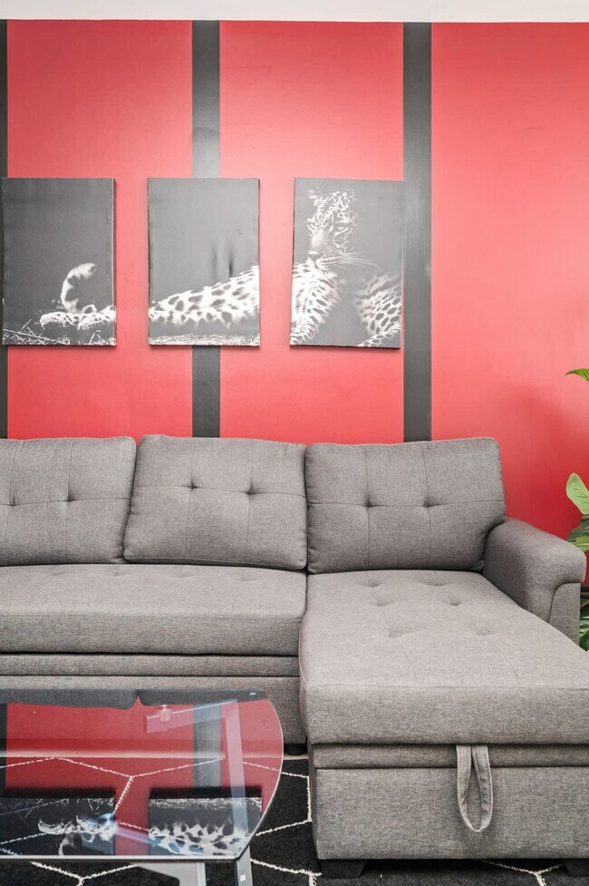 Building Photo - 215 Piedmont Ave NE