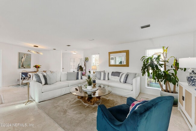 Building Photo - 543 Rutile Dr