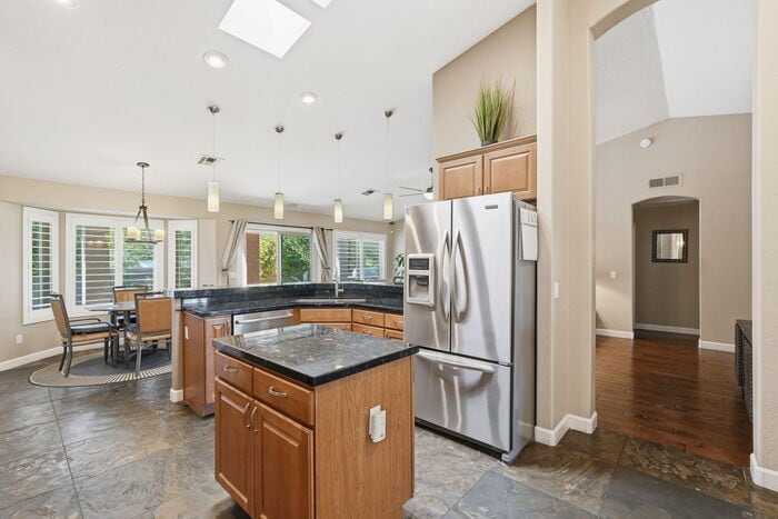 Building Photo - 1426 N Omaha Cir