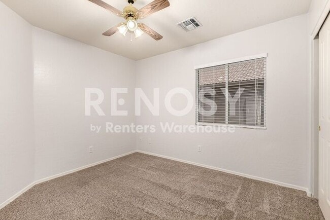 Building Photo - Ideal 3 Br 2 Ba 2 Cg Home Near Loop 303 & Greenway in Surprise!