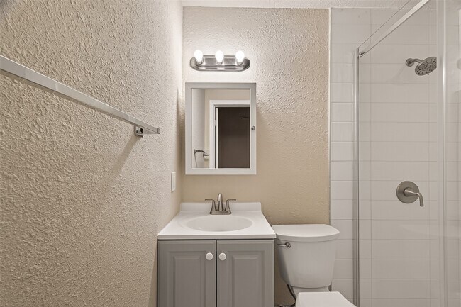 Building Photo - 12006 New Brunswick Dr