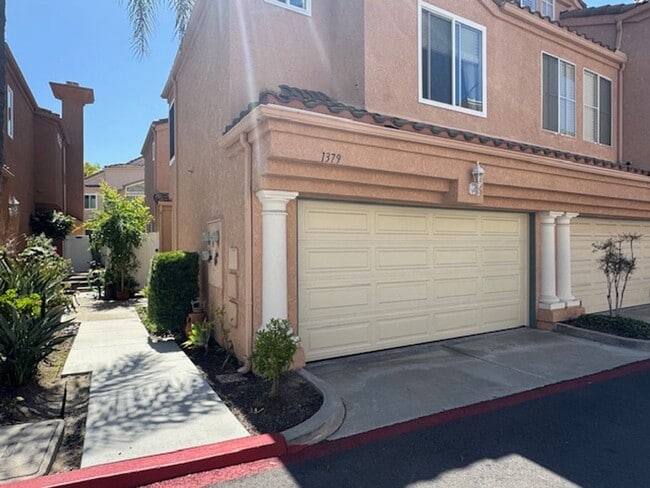 Building Photo - 1379 Serena Cir