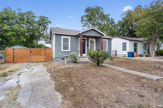 Building Photo - 2932 Moss St