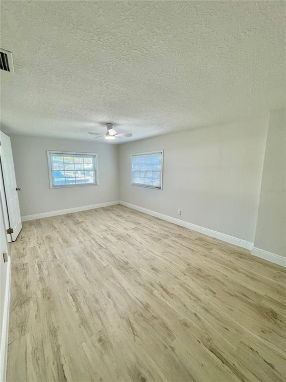 Building Photo - 2336 Nansen Ave