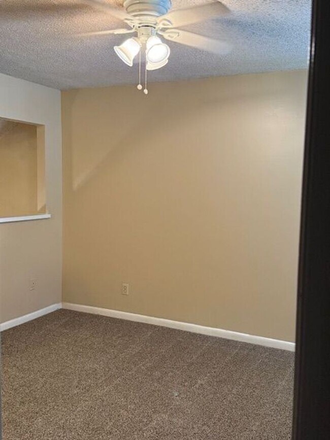 Building Photo - 8542 Colony Pine Cir W
